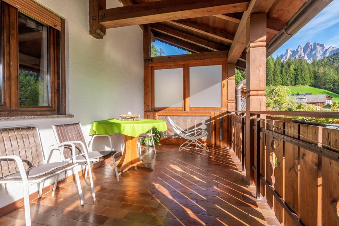 Appartements Pension Sonia Funes  Dış mekan fotoğraf